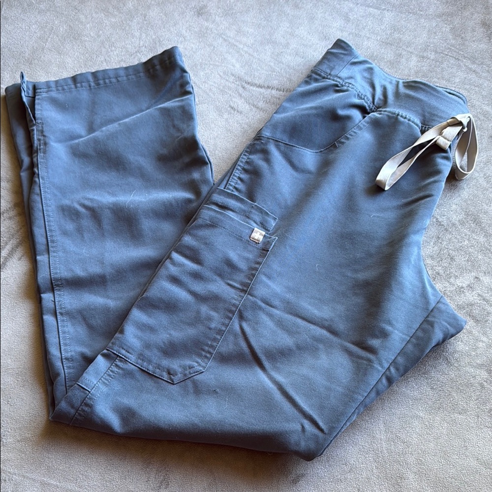 Figs Straight Leg Scrub Pants in Dark Harbor
